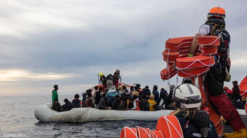 Hơn 90 người di cư được giải cứu ngoài khơi Libya